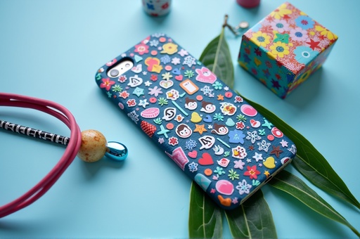 스타일리시한 책상 - 무료 다운로드 가능한 가구