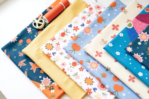 Wooden table - 무료 다운로드 가능한 Home interior