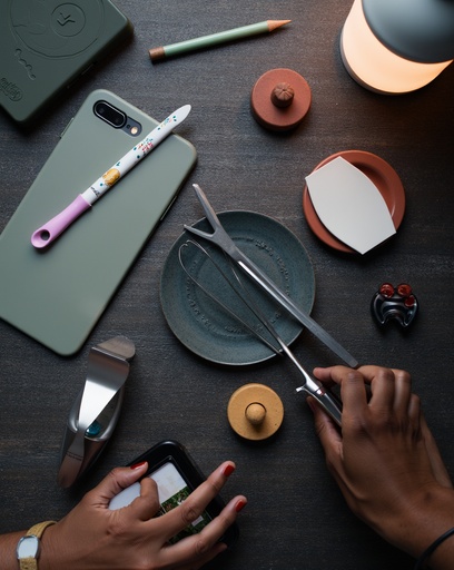 Wooden Dining Table - 무료 다운로드 가능한 Household Items
